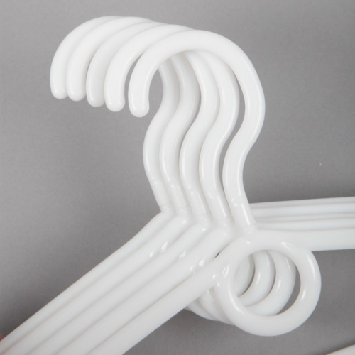 Вешалка пластиковая В-310П(крут) фото 2 Вешалка пластиковая В-310П(крут) фото 2