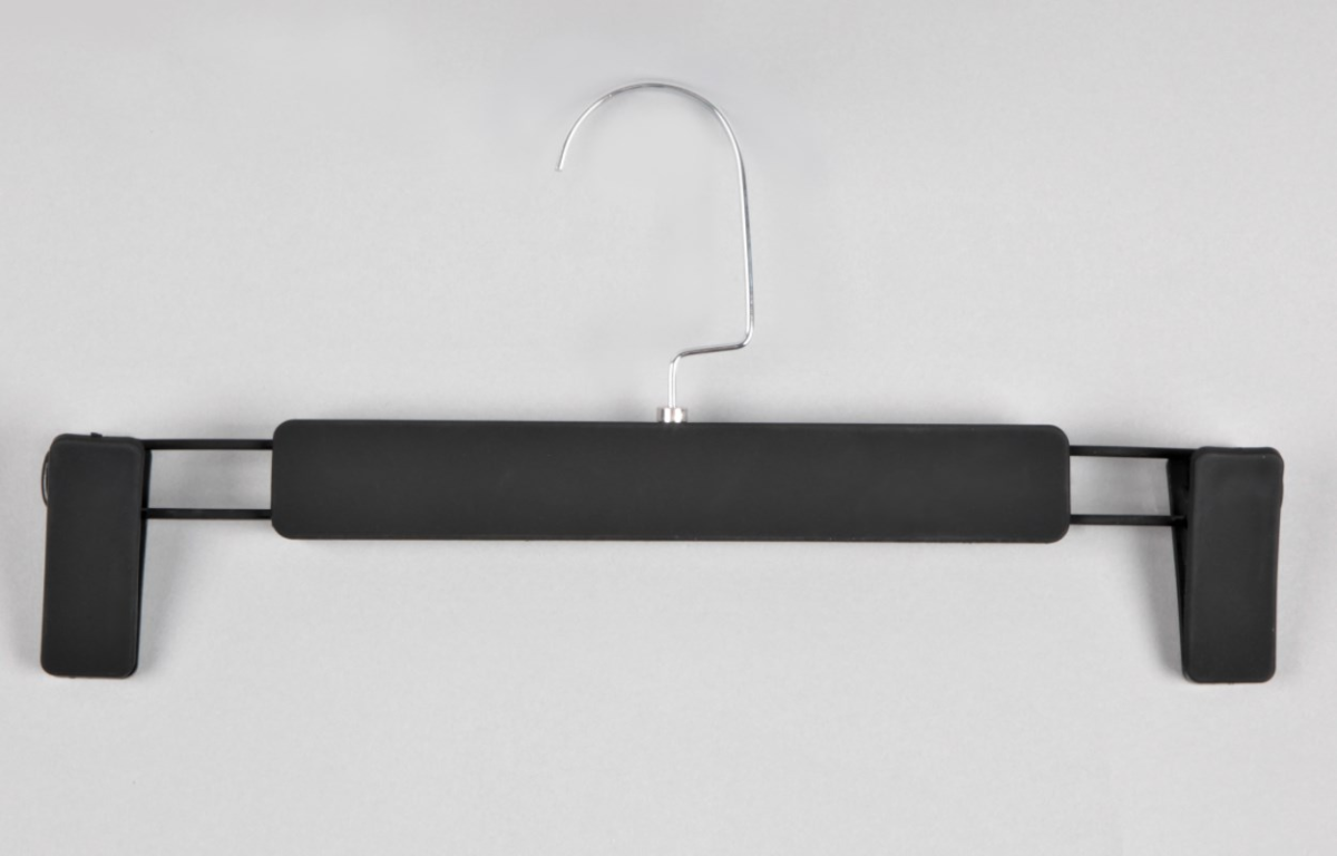 Вешалка-зажим для одежды, покрытие Soft-touch, цвет черный - ЧерныйВ-213(черн)